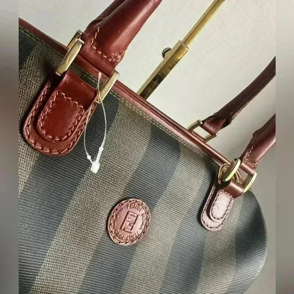 Authentic FENDI Pecan Top Handle Boston Bag Vintage handbag beautiful w/COA - Picture 12 of 17